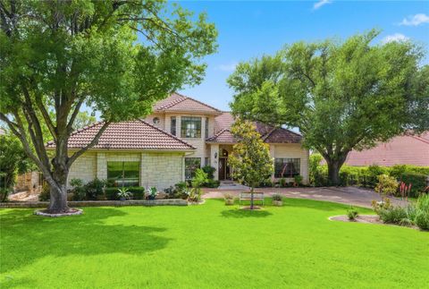Photo of 34 Wingreen LOOP, The Hills, TX 78738 (MLS # 5986491)