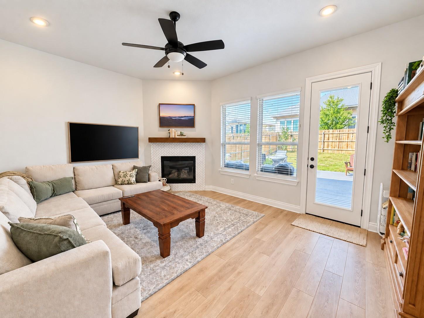 336 Darley Oak DR
