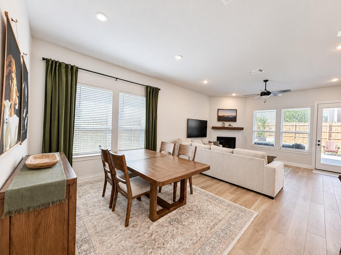 336 Darley Oak DR