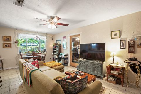 Tiny photo for 4606 S 2nd ST, Austin, TX 78745 (MLS # 3415650)