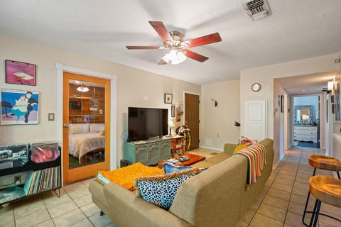 Tiny photo for 4606 S 2nd ST, Austin, TX 78745 (MLS # 3415650)