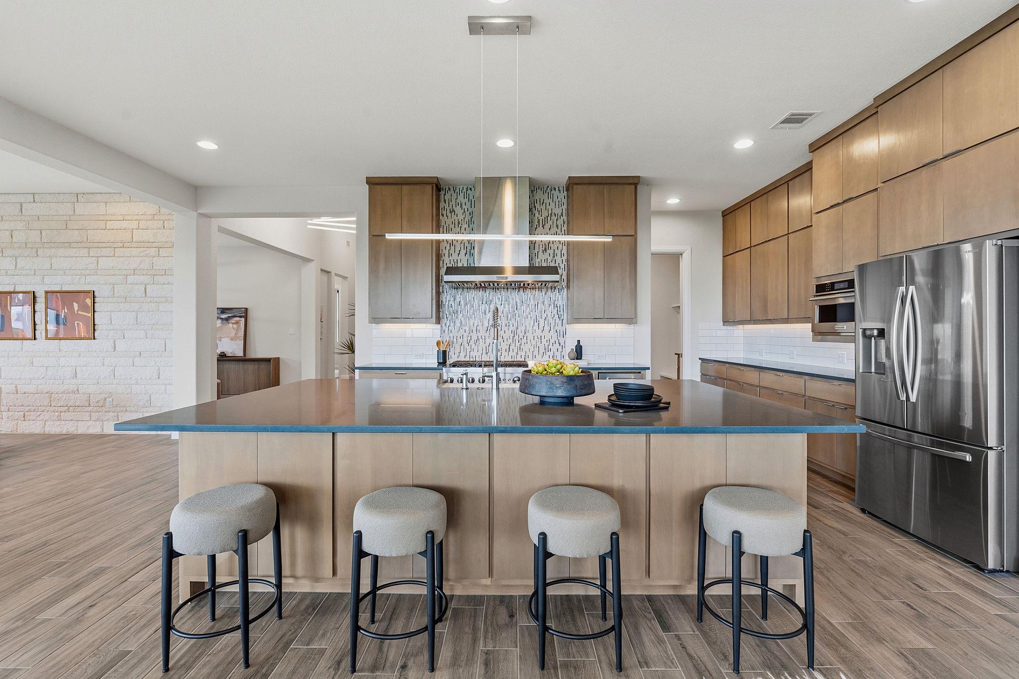 2414 Sunset Vista CIR 32