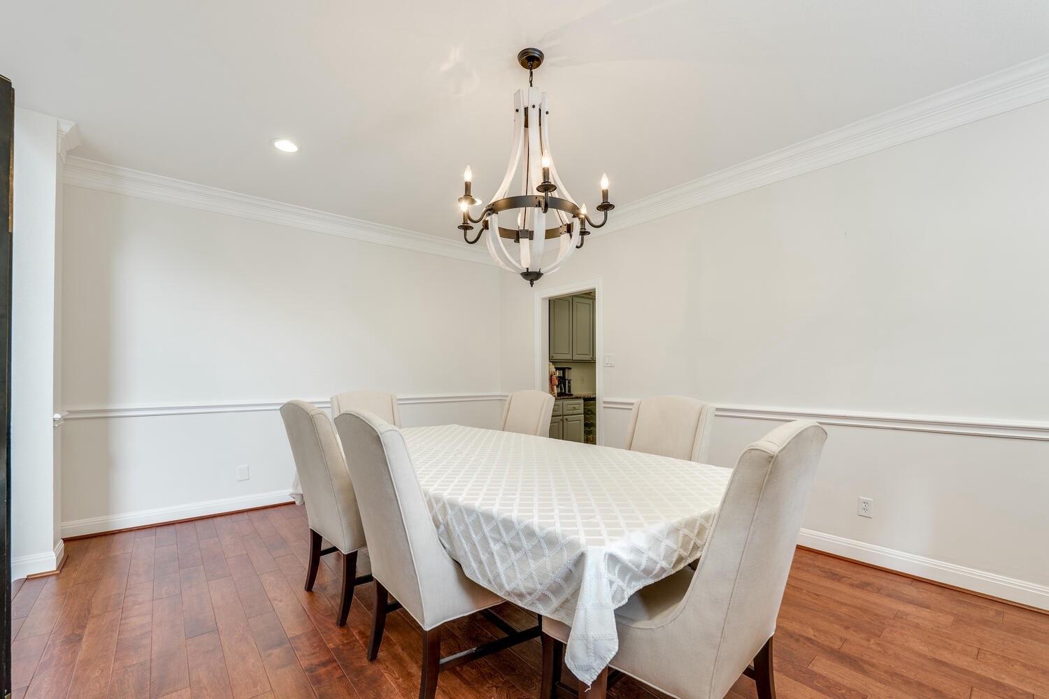 14 TORRINGTON LN