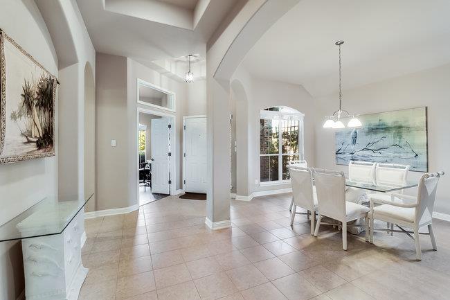 905 Canyon Springs DR