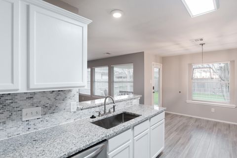 Tiny photo for 11608 Jim Thorpe LN, Austin, TX 78748 (MLS # 4359410)