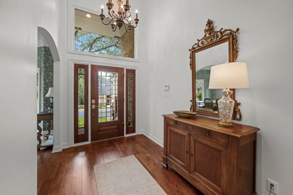 3909 Arbor Glen WAY