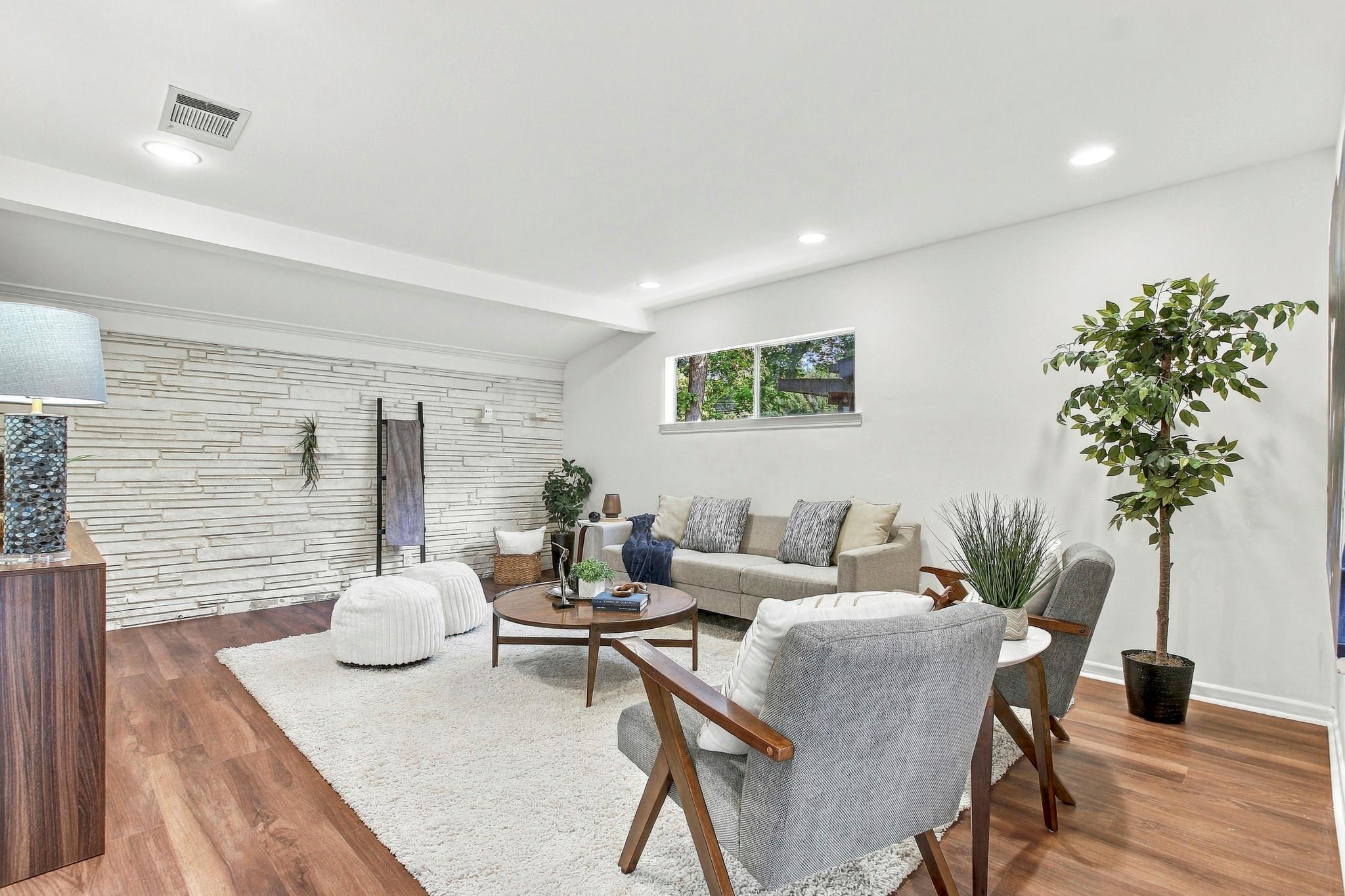 4501 Oakmont BLVD