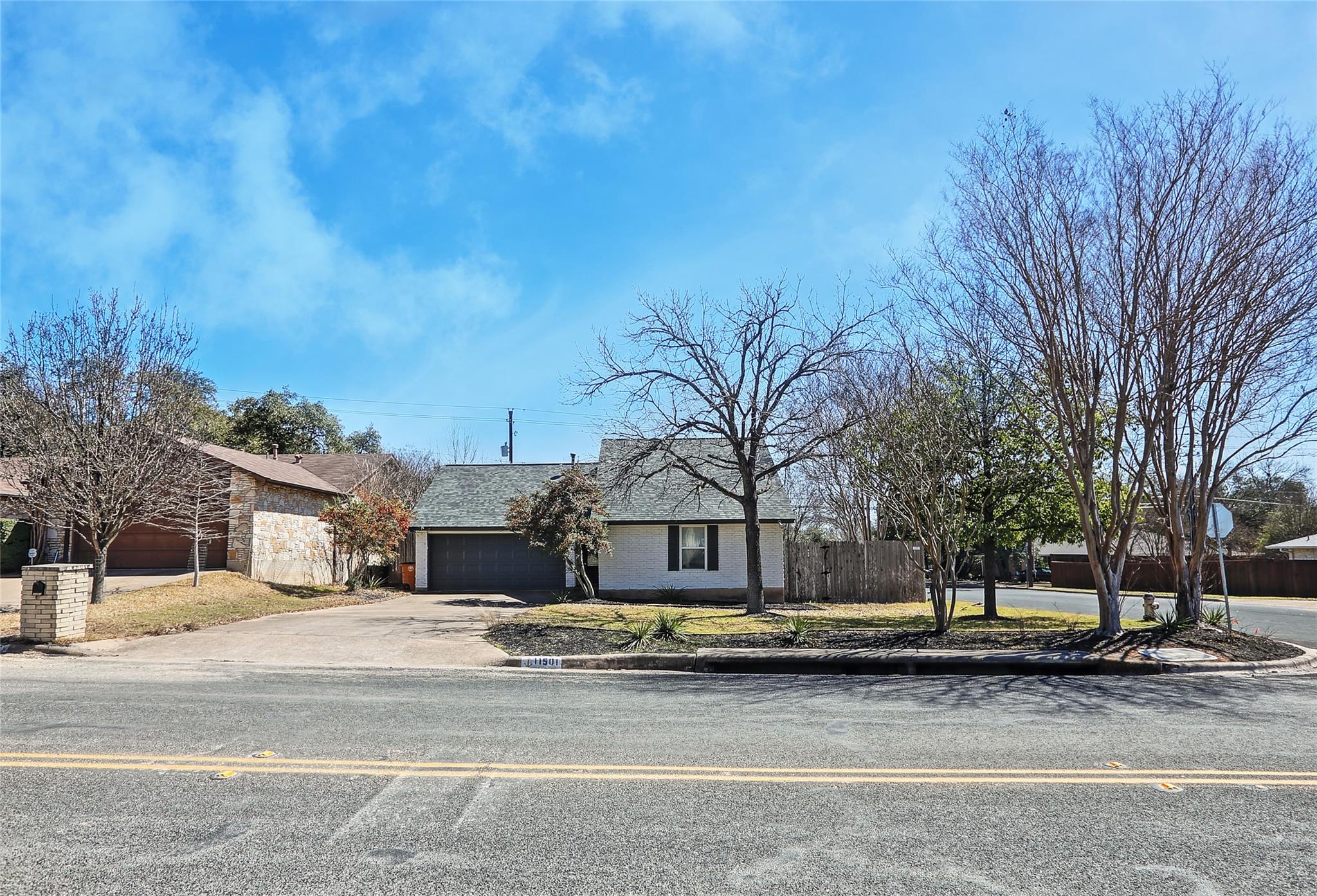 11501 Oak Knoll DR