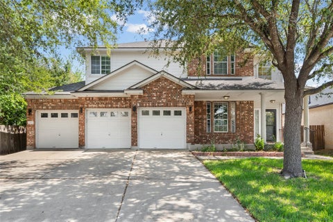 Photo of 10605 Lindshire LN, Austin, TX 78748 (MLS # 9881458)