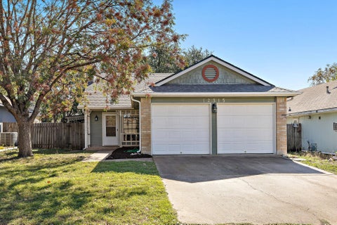 Photo of 12315 Cedarspur RD, Austin, TX 78758 (MLS # 6485318)