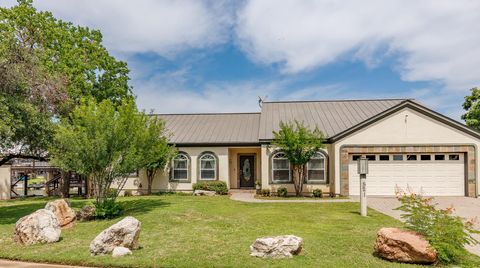 521 Lucy LN Horseshoe Bay TX 78657