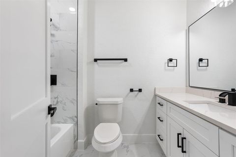 Tiny photo for 4231 Westlake DR #H1, Austin, TX 78746 (MLS # 2711572)