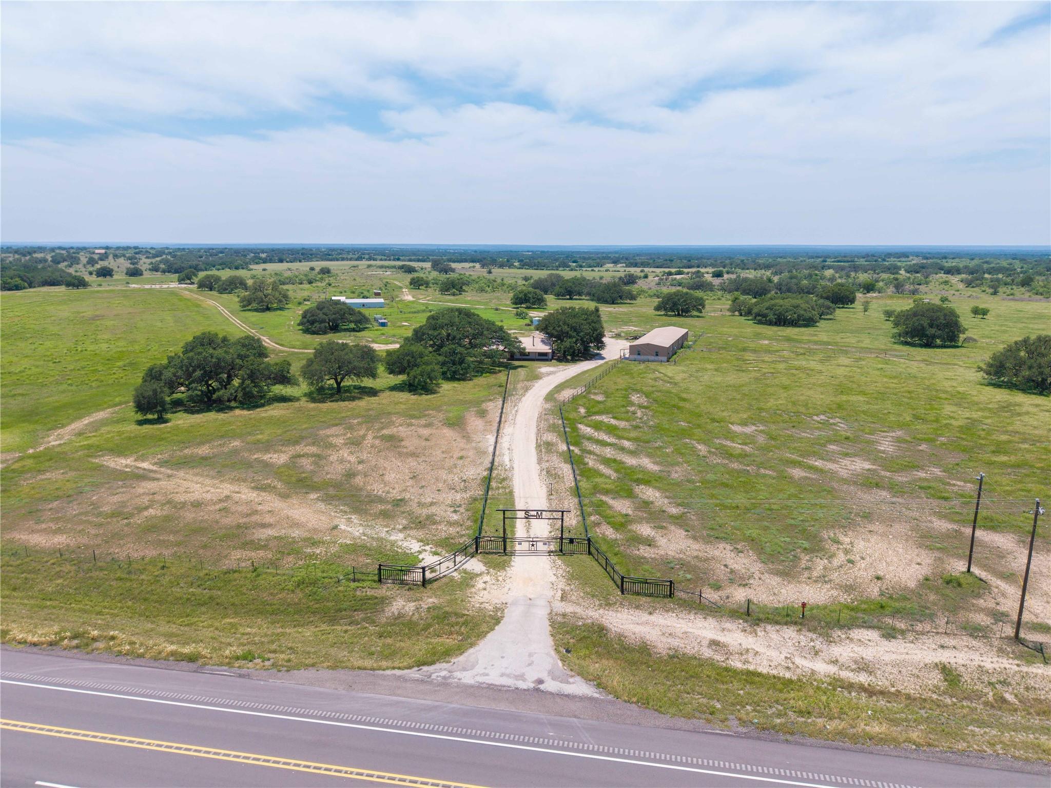 1183 W Highway 84 W