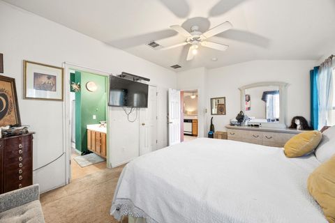 Tiny photo for 1906 W Pflugerville PKWY, Round Rock, TX 78664 (MLS # 1102674)