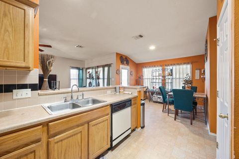 Tiny photo for 1906 W Pflugerville PKWY, Round Rock, TX 78664 (MLS # 1102674)