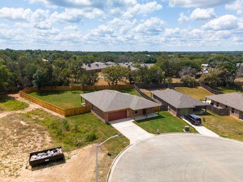 828 Elijah LN Lampasas TX 76550