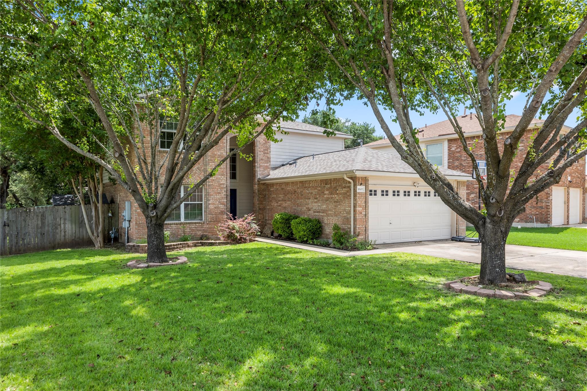 1600 Gretchen DR