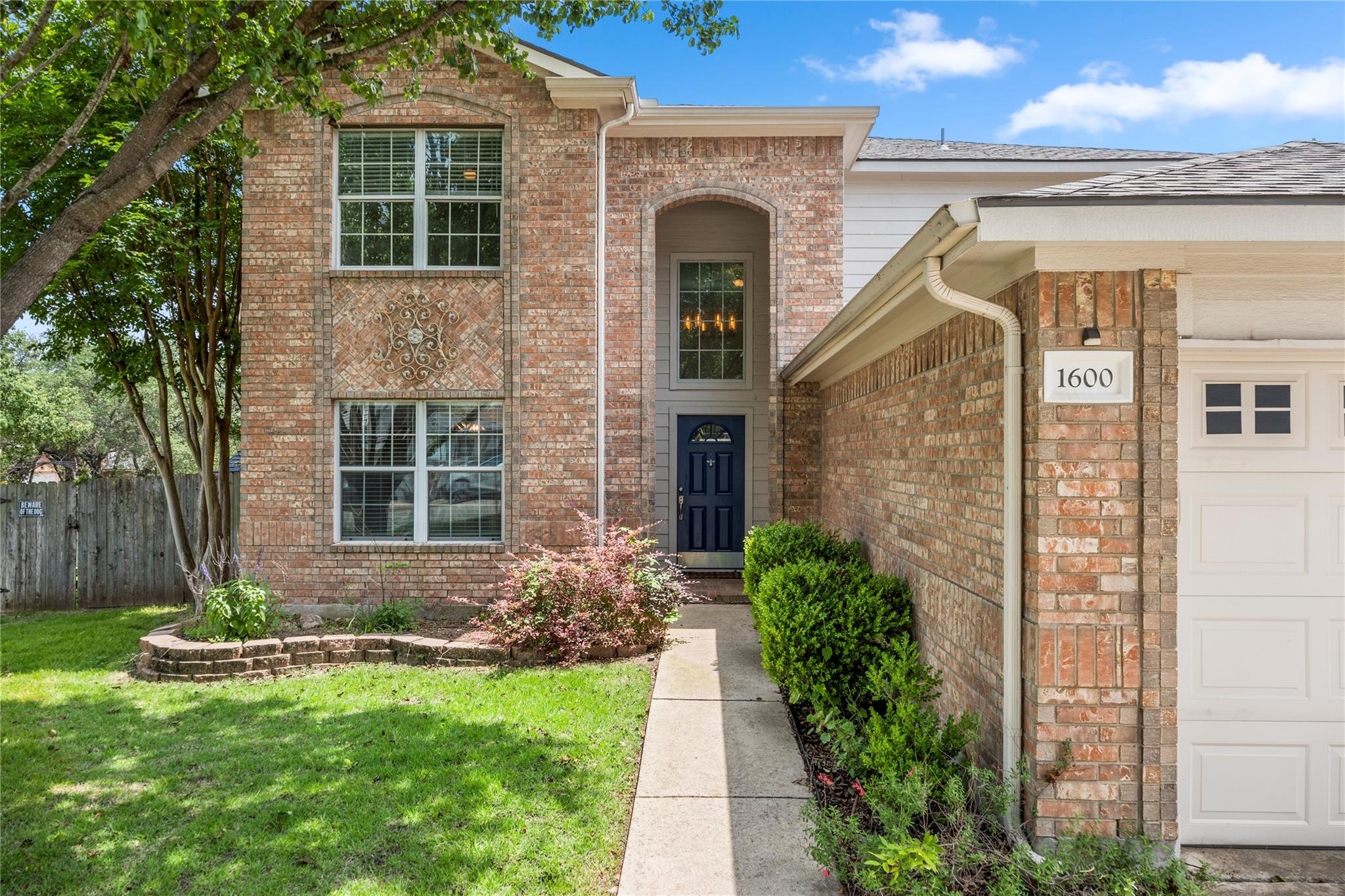 1600 Gretchen DR