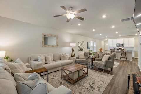 Photo of 524 View DR, Georgetown, TX 78628 (MLS # 4039427)