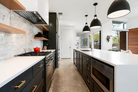 Tiny photo for 604 Cumberland RD, Austin, TX 78704 (MLS # 9949422)
