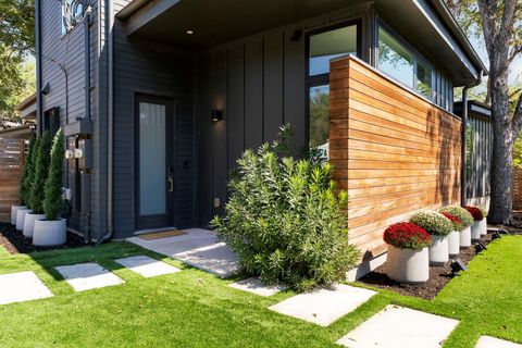Tiny photo for 604 Cumberland RD, Austin, TX 78704 (MLS # 9949422)