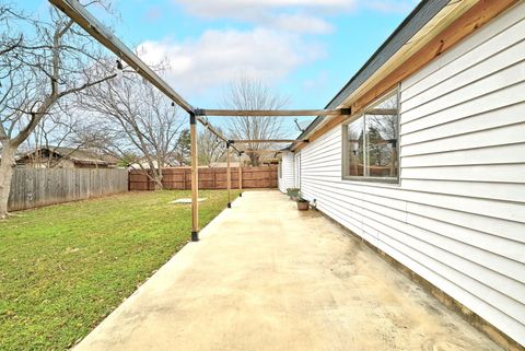 Tiny photo for 2309 Dovehill DR, Austin, TX 78744 (MLS # 7640876)