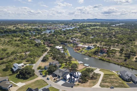 218 Sleepy Oaks DR Kingsland TX 78639