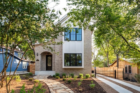 Photo of 404 W 55th 1/2 ST, Austin, TX 78751 (MLS # 6419793)