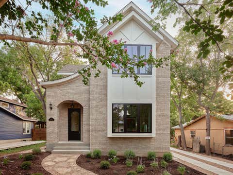Photo of 404 W 55th 1/2 ST, Austin, TX 78751 (MLS # 6419793)
