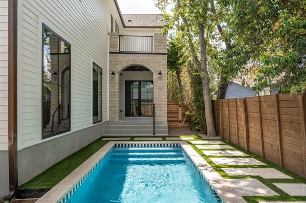 404 W 55TH 1/2 ST, AUSTIN, TX 78751 - Image 2ebd43c3f0b7c8a92f2065088584b212/656277126