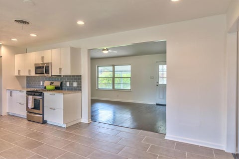 Tiny photo for 8107 Lazy LN, Austin, TX 78757 (MLS # 7506069)