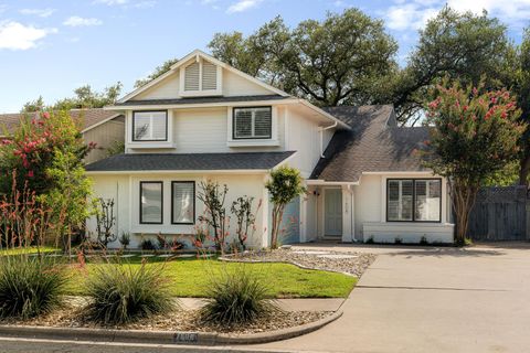Photo of 7608 Hawkeye DR, Austin, TX 78749 (MLS # 1321660)