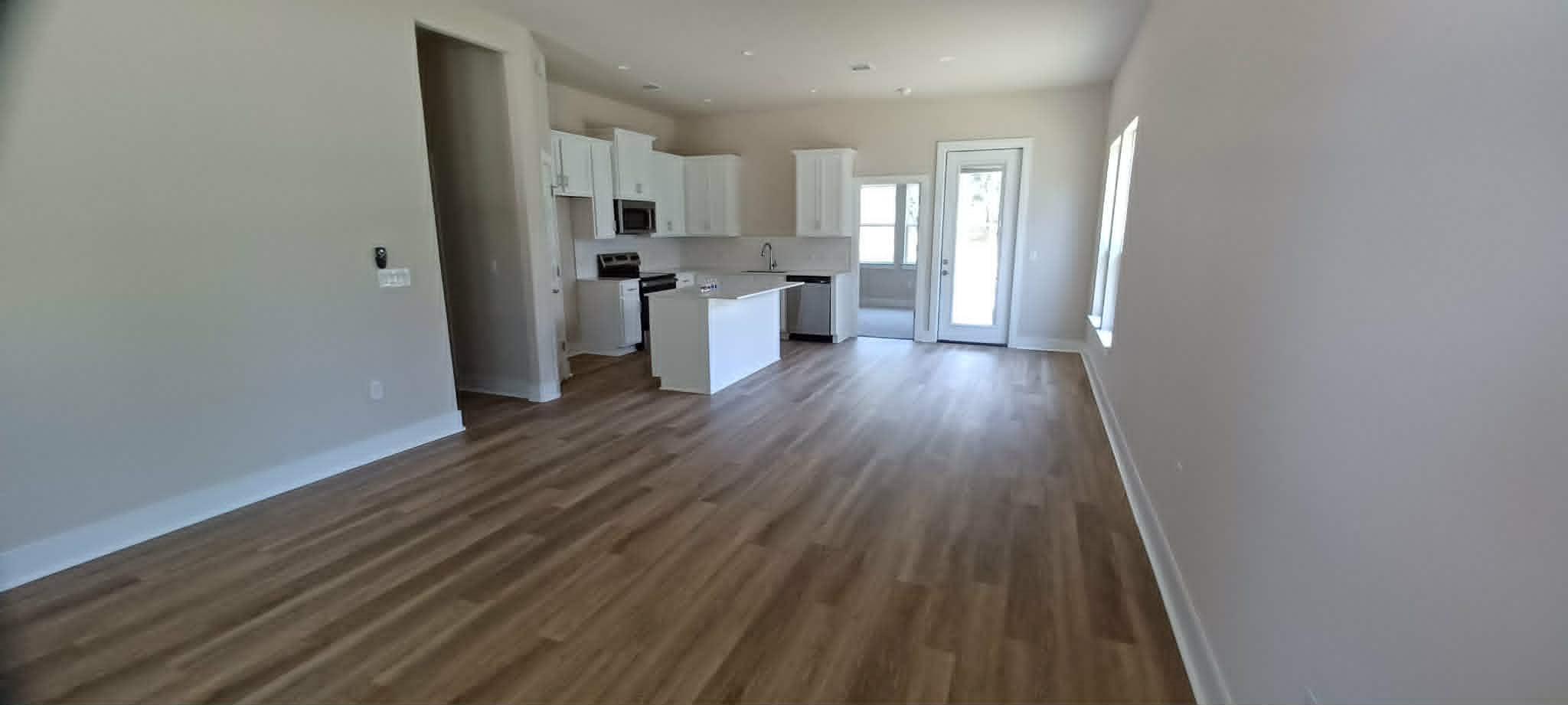 855 Cypress LN