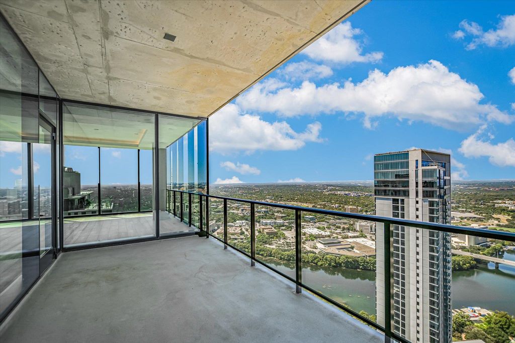 Photo of 610 Davis ST #4903, Austin, TX 78701 (MLS # 1987428)