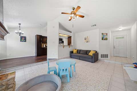 Tiny photo for 1100 York Castle DR, Pflugerville, TX 78660 (MLS # 5911564)