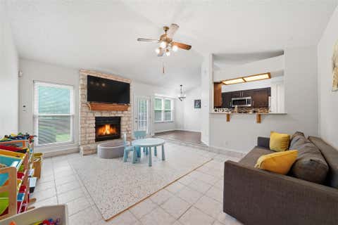Tiny photo for 1100 York Castle DR, Pflugerville, TX 78660 (MLS # 5911564)