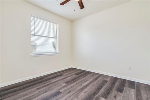 Tiny photo for 1021 Black Locust DR W, Pflugerville, TX 78660 (MLS # 6502094)