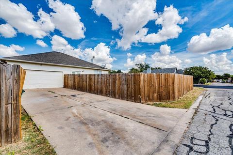 Tiny photo for 1021 Black Locust DR W, Pflugerville, TX 78660 (MLS # 6502094)