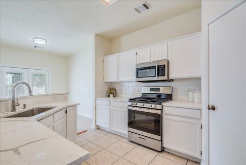 Tiny photo for 1021 Black Locust DR W, Pflugerville, TX 78660 (MLS # 6502094)