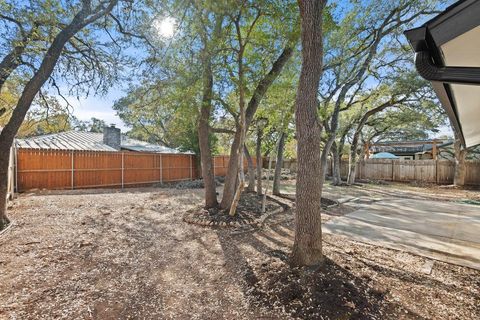 Tiny photo for 7729 Croftwood DR, Austin, TX 78749 (MLS # 9410080)