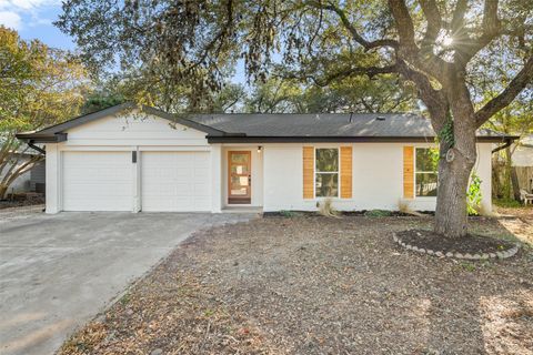Photo of 7729 Croftwood DR, Austin, TX 78749 (MLS # 9410080)