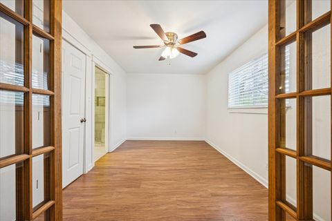 Tiny photo for 2116 Vanderbilt LN, Austin, TX 78723 (MLS # 5421941)
