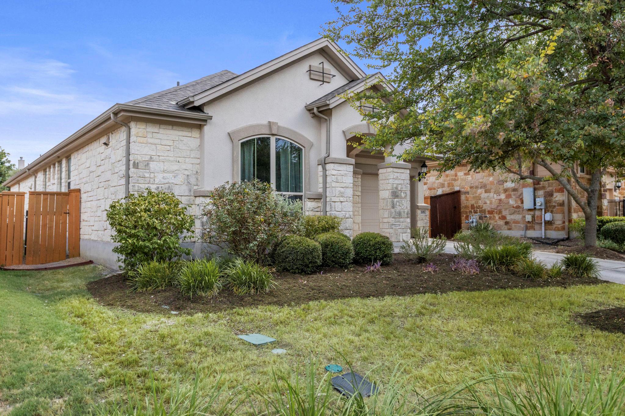 205 Cherokee Rose CIR