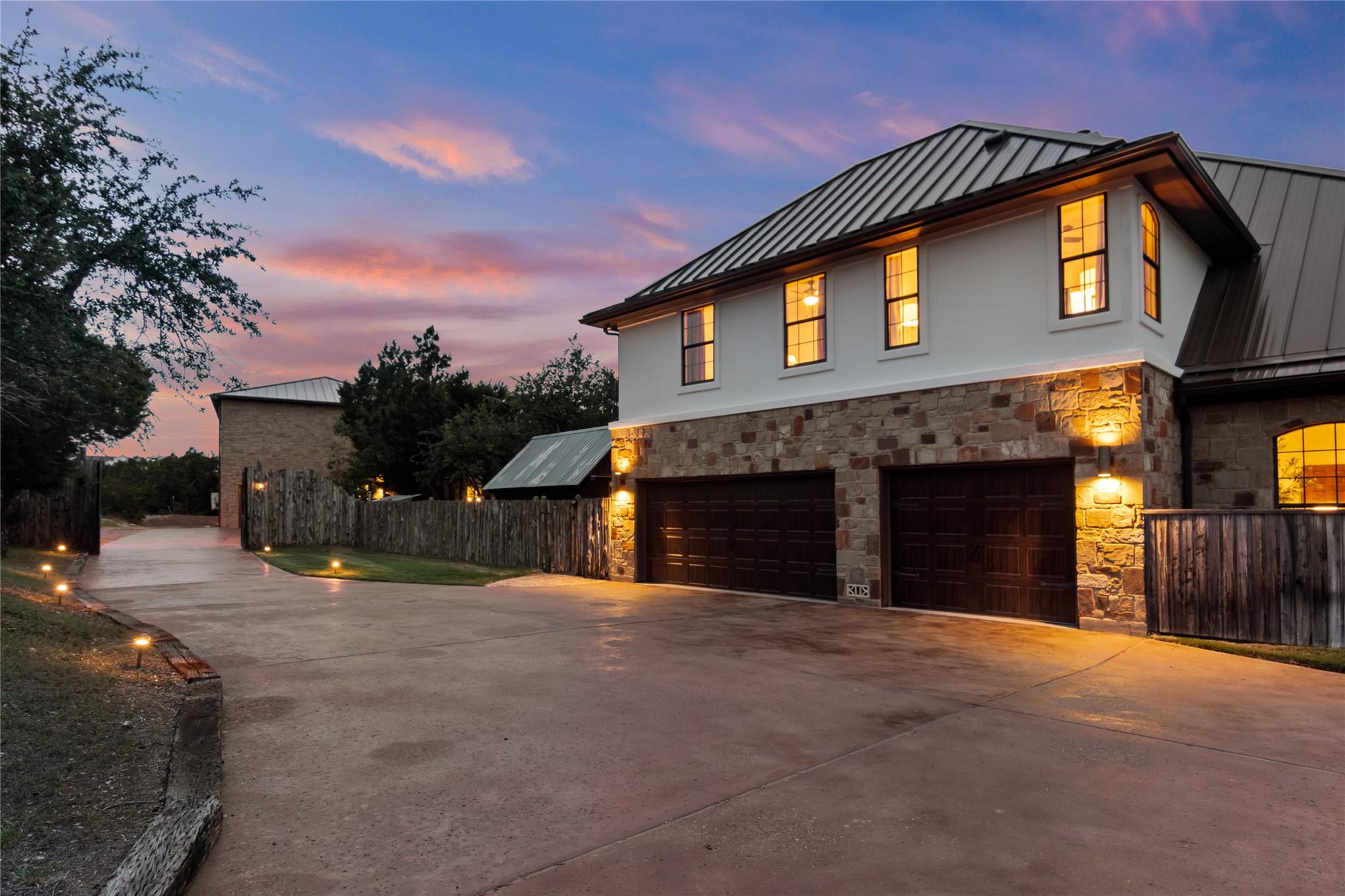 201 N Canyonwood DR