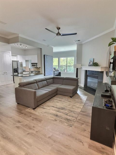 Photo of 2216 Thornton RD #421, Austin, TX 78704 (MLS # 2778327)