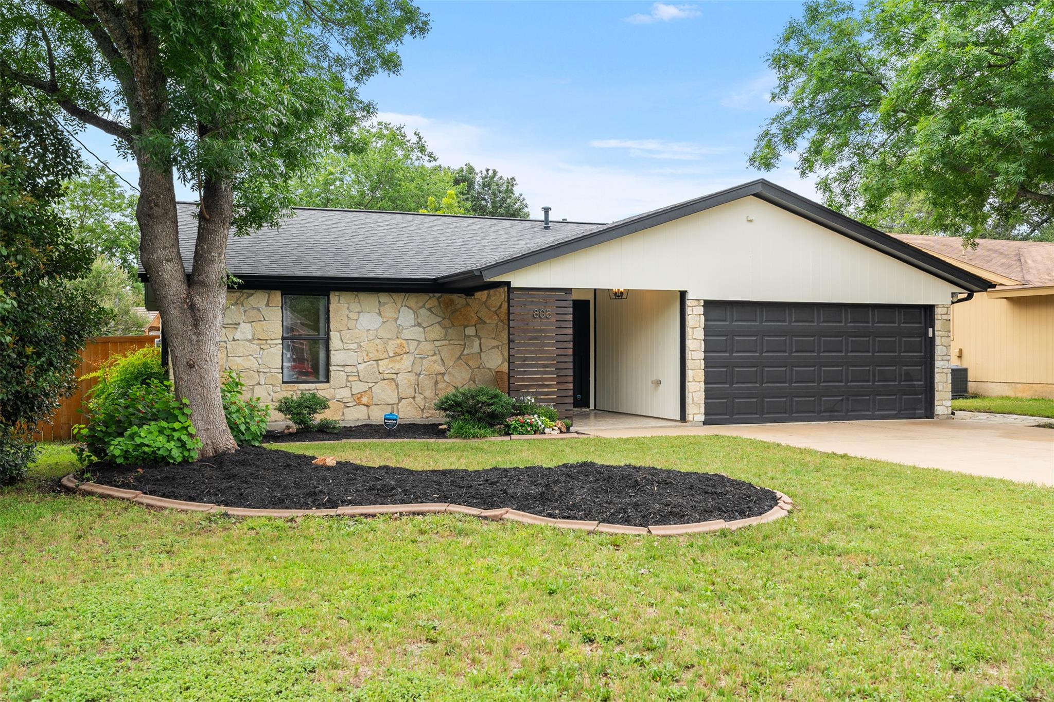 805 Thousand Oaks BLVD