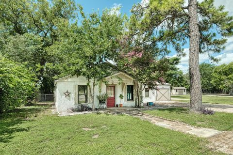 1032 County Road 340 Burnet TX 78611