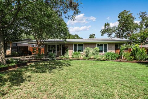 Tiny photo for 1600 Larkwood DR, Austin, TX 78723 (MLS # 7073460)