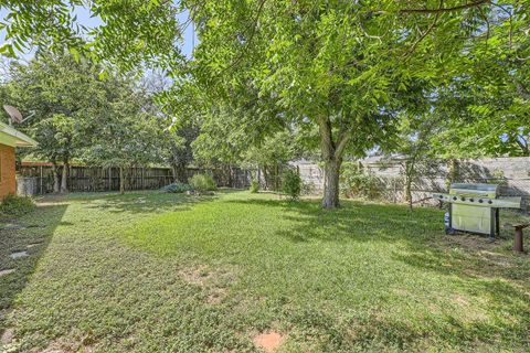 Tiny photo for 2003 Mimosa DR, Austin, TX 78745 (MLS # 5477645)