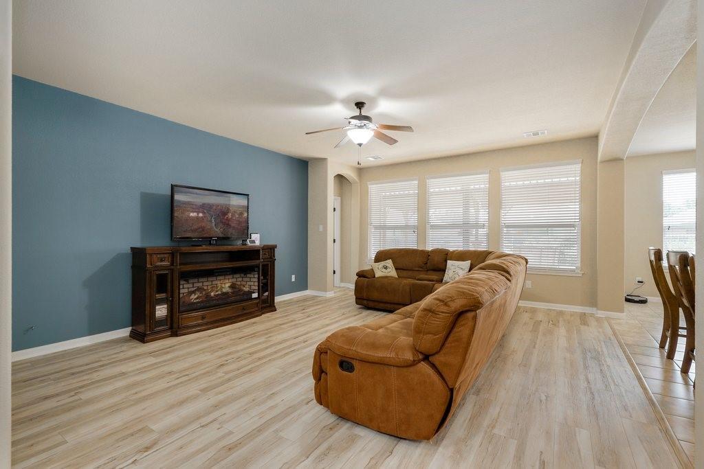 119 Colthorpe LN